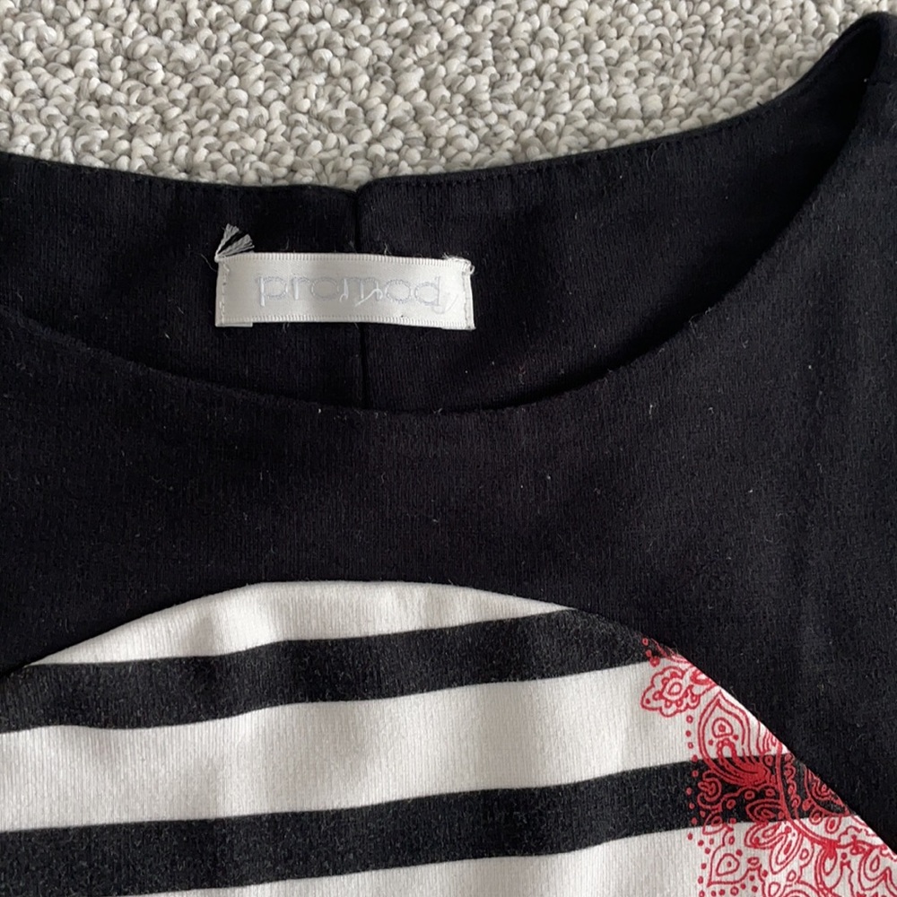 Dress - Picture 3 of 3